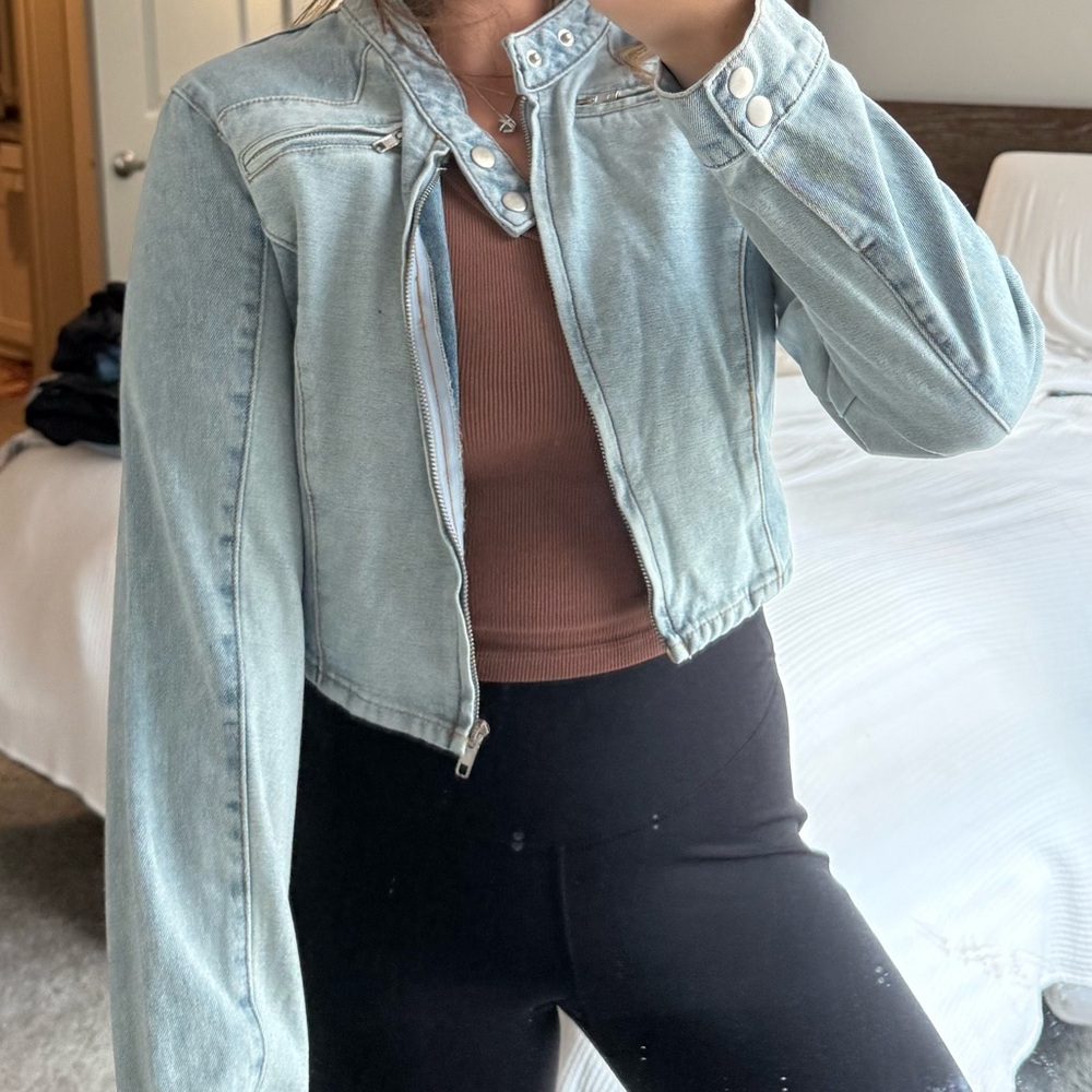 Le Lis Light Blue Cropped Denim Jacket